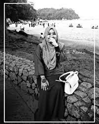 Jika anak mengalami sakit yang parah, tentu ia harus menjalani rawat inap selama beberapa hari di rumah sakit. Boleh Ke Pakai Inai Bercorak Blog Cik Renex