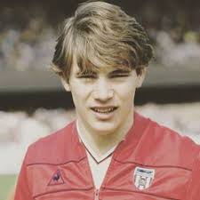 He returned to scotland two years later and signed with rangers. Played For Both Sunderland St Johnstone Ally Mccoist Why Did He Never Hit It Off At Roker Roker Report