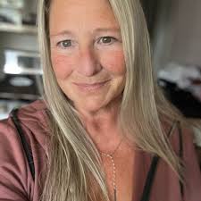 Where to find a reasonable place for pool liner replacement in Wayne  County, Michigan?