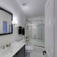 This acrylic features an antimicrobial agent that prevents mold, mildew, and other bacteria from forming and. 75 Beautiful Tub Shower Combo Pictures Ideas July 2021 Houzz