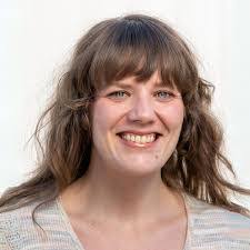 Jasmine Leary's Instagram, Twitter & Facebook