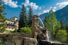 Hotel balneario caldes de boi. The Purity Of Hot Springs At 1500 Metres High Vall De Boi