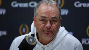 Notre Dame football coaches praise QB's potential despite uphill depth  chart battle