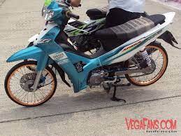 Dibawah ini ada banyak contoh modipikasi vario 150 dengan gaya babylook, thailook, ceper, standard, drag dan lainya. Modifikasi Vega R New Biru Striping Sniper Mx Thailand Vegafans Com