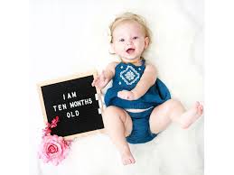 13 Creative Ideas For Taking Monthly Baby Photos