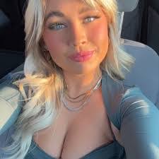 Amber Mcmaster's Instagram, Twitter & Facebook