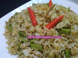 Nasi goreng memerlukan nasi putih sebagai bahan utama dalam penyediaannya. Resepi Nasi Goreng Pedas Cili Api Blog Santai Santai Jerr