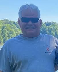 Annette Waller's Instagram, Twitter & Facebook