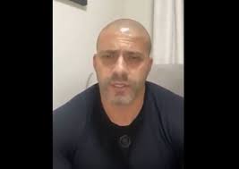 Since 2018 he has been a federal deputy for rio de janeiro. Vamos Ver Quem E Quem Dispara Daniel Silveira Em Video Durante Prisao