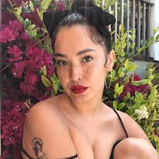 Felecia Porter's Instagram, Twitter & Facebook