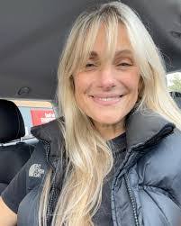 Helen Chambers's Instagram, Twitter & Facebook