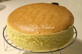 Kalau makan di hotel hotel dan ada cheesecake sebagai pencuci mulut, saya tak pernah ambilnya. Cotton Soft Japanese Cheesecake Azie Kitchen