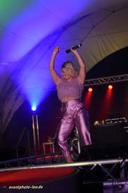 20:15 uhr, das erste, silvester show mit jörg pilawa, show. Beatrice Egli Eventphoto Leo De