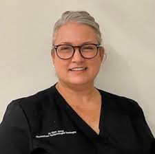 Kym Jones (@kymjonessimplywomen) • Instagram photos and videos