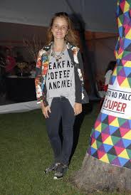 Jun 17, 2021 · carolina deslandes. Carolina Deslandes Sozinha Com Os Filhos Maria Pt