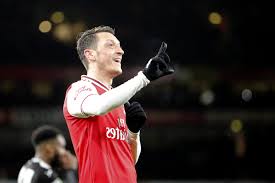 He looked pretty smart the first couple of games he played but since then he's sort of drifted around fenerbahce's trip to manchester united heralds the return of former striker robin van persie, and you. Arsenal S Mesut Ozil Says He Ll Only Play At Fenerbahce In Turkey Toysmatrix