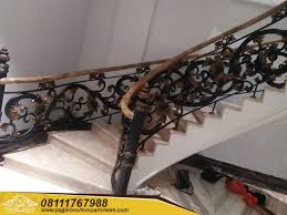 Railing Tangga Rumah Klasik Mewah Modern Pagar Besi Tempa Mewah Klasik Minimalis Modern Jakarta Hingga saat ini rumah bergaya eropa yang sangat mewah dengan sentuhan klasik modern masih menjadi favorit banyak orang. pagar besi tempa mewah klasik minimalis