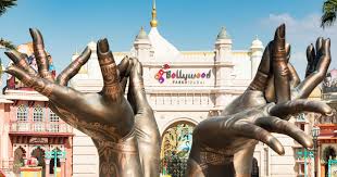 Parking is free at dubai parks and resorts (apparently they tried to charge in the beginning but now dropped the fee). Audioguide Dubai Parks And Resorts Bollywood Parks Reisefuhrer Mywowo
