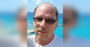 Travis Headley's Instagram, Twitter & Facebook