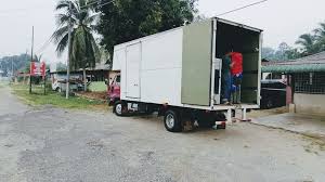 Ketuk body dan cat kenderaan murah kualiti terbaik kuantan pahang kuantan malaysia. Lori Sewa Pindah Kuantan 1tan 3tan Berbumbung Di Bandar Kuantan