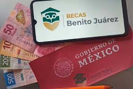 Cuánto dan en la Beca Benito Juárez de preparatoria? Registro y requisitos 