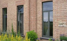 Die Moderne Variante Des Danischen Fensters Zeichnet Sich Durch Besonders Schmale Profile In Schlichtem Design Aus Me Fenster Und Turen Fenster Fensterprofile