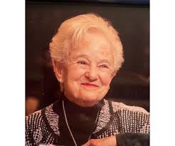 Betty Rosskamm Obituary (1928