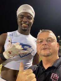 Jayden Thomas (@MomsLoveJT)