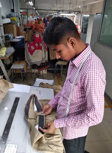 Precision Quality Management: In-line measurement validation and seam audit on the factory floor., AI generated