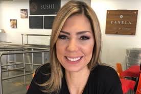 En medios digitales en www.golcaracol.com, www.bluradio.com el equipo que estará en territorio chileno lo conforman cerca de 70 personas entre presentadores, narradores. Periodista Del Gol Caracol Habla De Su Carrera Y Mujeres En Periodismo Deportivo