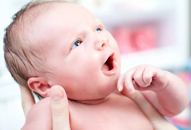 Baby Grunting: Reasons, Signs and Treatment