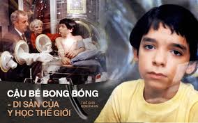 DAVID VETTER: tin tức Mới nhất "Cậu bé bong bóng": Suốt 12 năm sống tách  biệt trong không gian vô trùng, đến phút cuối mới được chạm vào mẹ rồi qua  đời -