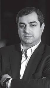 Tim Lutton's Instagram, Twitter & Facebook