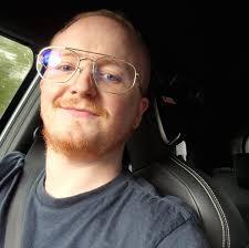 Caissière : le métier le moins stressant du monde donc.  https://jebosseengrandedistribution.fr/2019/03/26/les-20-phrases-que-les-caissieres-ne-peuvent-plus-entendre/