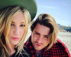 Sản phẩm không chỉ hỗ trợ đốt cháy mỡ thừa tích tụ lâu năm tại các vùng cơ địa khó giảm như bụng, hông, đùi, bắp tay,… Baschi Gibt Den Romantiker Telebasel