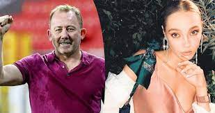 Snob magazin'in haberine göre, sergen yalçın'ın ukraynalı sevgilisi lisaveta karibskaya hakkında şaşırtan bir detay ortaya çıktı. Son Dakika Haberi Sergen Yalcin In Sevgilisi Lisaveti Karibskaya Sevinc Gozyaslari Doktu 22 Yasindaki Sevgiliye Instagram Yasagi Son Dakika Spor Haberleri