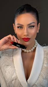 Entrevista con el jurado 💛 @missuniversoar 🇦🇷 Un color que representa la  fuerza interior y un llamado a no rendirse 💪🏼🎗️ Dress:  @anhysierra.official