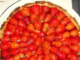 Tarte Aux Fraises Sur Lit De Rhubarbe Recette Recette Tarte Aux Fraises Recettes De Cuisine Tarte Aux Fraises