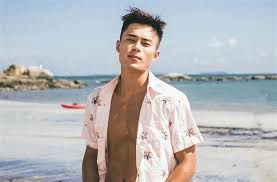Born 29 september 1992), also known as charlie zhou, is a chinese singer. 1afgii1debfb0m