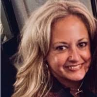 Shelly Dobbs's Instagram, Twitter & Facebook