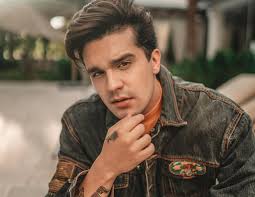 Luan santana performs live with the new tour x on stage at citibank hall on march 31, 2018 in sao paulo, brazil. Luan Santana Completa 30 Anos E Diz Quero Mostrar A Musica E O Romantismo Do Brasil Pro Mundo Quem Entrevista