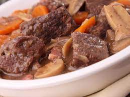 Boeuf Mijote Facon Bourguignon Recette Recette Boeuf Mijote Recettes De Cuisine Mijote De Boeuf