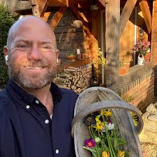 Ben Hamilton Anderson,Rose Expert