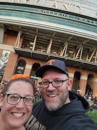 OH MY GOD. Y'all this is the most *delicious* book... Such a gift to your  readers. Thank you, @veschwab! I'm so very much enjoying reading this aloud  to my wife.