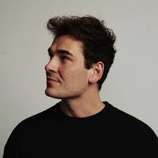 Find musicians who like Mark Ambor