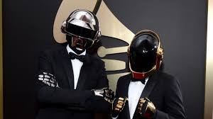 David guetta tape l'incruste en daft punk avec leur casque we finally got to see daft punk without their helmets on.and it's. Daft Punk S Thomas Bangalter Showed Up At Cannes Without A Helmet Allure