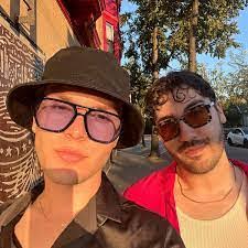 Crystal Goble's Instagram, Twitter & Facebook