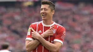 See the players who made the ea sports fifa team of the year, with special fut 21 items to celebrate their performances. Lewandowski S Trademark Goal Celebration Is A Frequent Fixture In The Bundesliga Lewandowski Robert Lewandowski Bayern