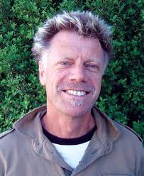 What draws 30,000 teenagers?