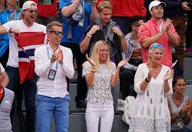 We did not find results for: Roger Federer Til Casper Ruud Ikke Ha Hoye Skuldre